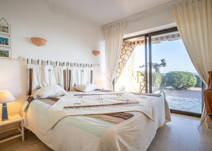 Les Maures De L'esterel-1 By Interhome Appartement