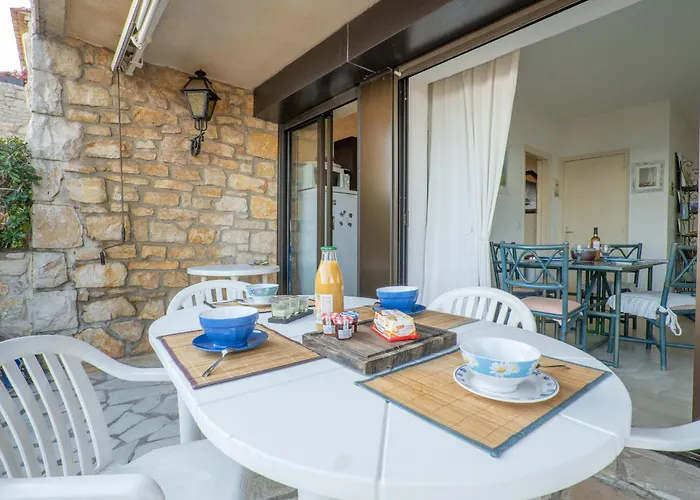 Appartement Les Maures De L'esterel-1 By Interhome Saint Aygulf